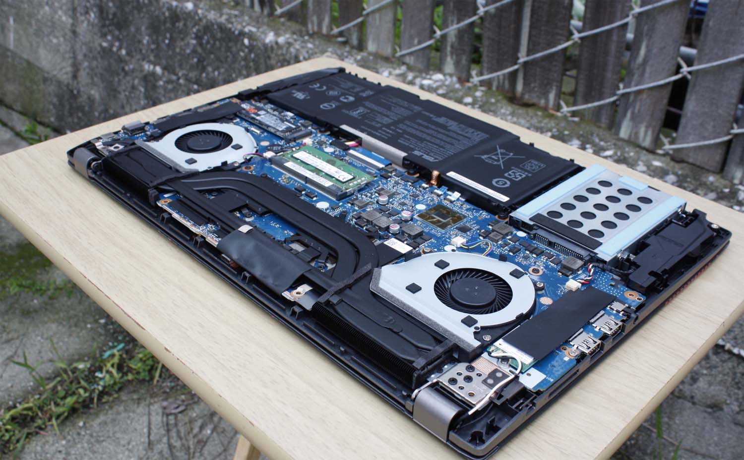Замена или ремонт видеочипа ноутбука Compaq в Адлере