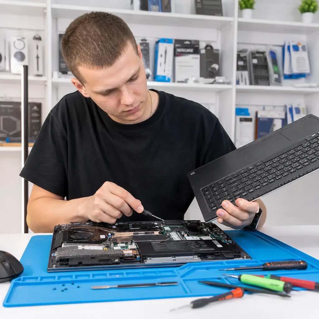 заменить клавиатуру на ноутбуке Acer в Адлере